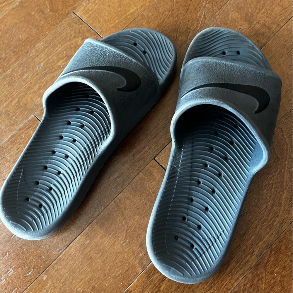 Nike slides, gray rubber size 9